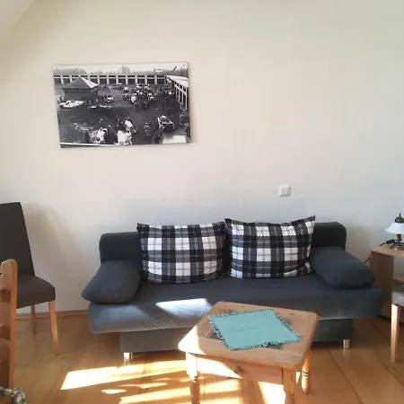Ferienwohnung Zur Scheune Lind Exterior photo